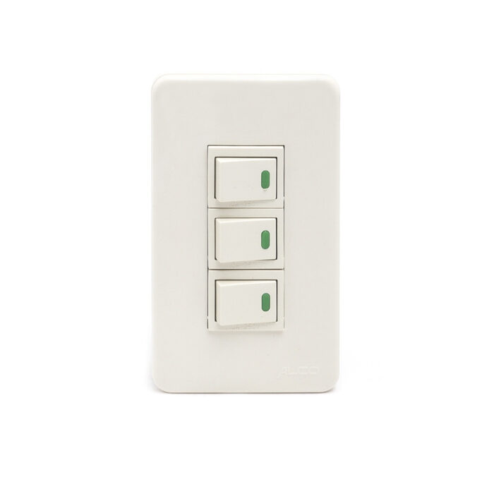 Classic Series 3 Gang 1 Way Switch with Reflector Set
